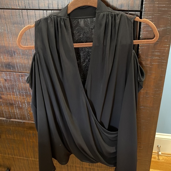 VENUS DRESSY BLACK TOP LARGE - Picture 3 of 9